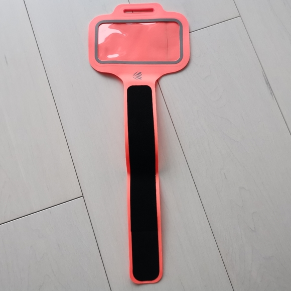 New running armband phone holder - Picture 3 of 3